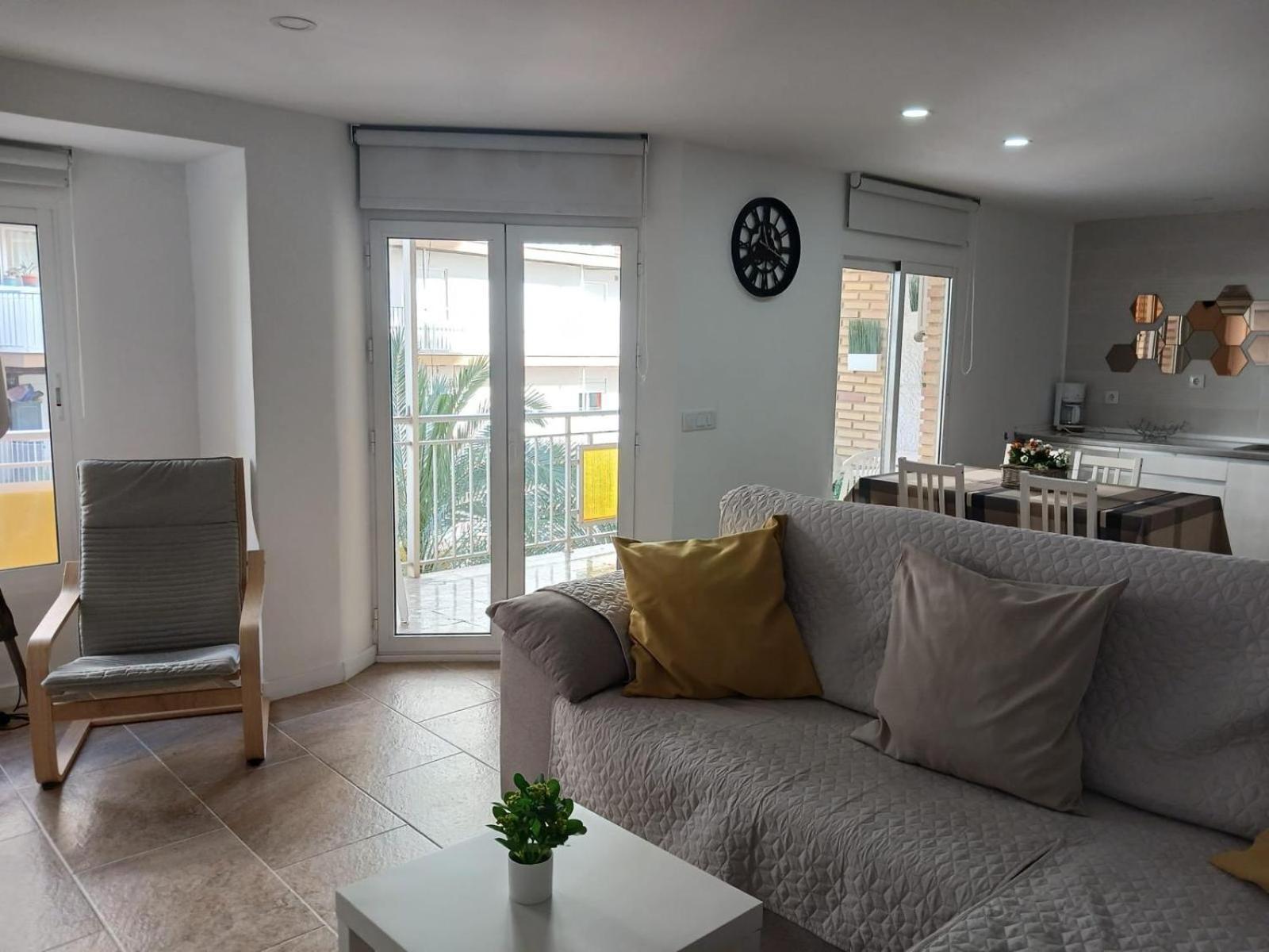 A 50 M De La Apartment