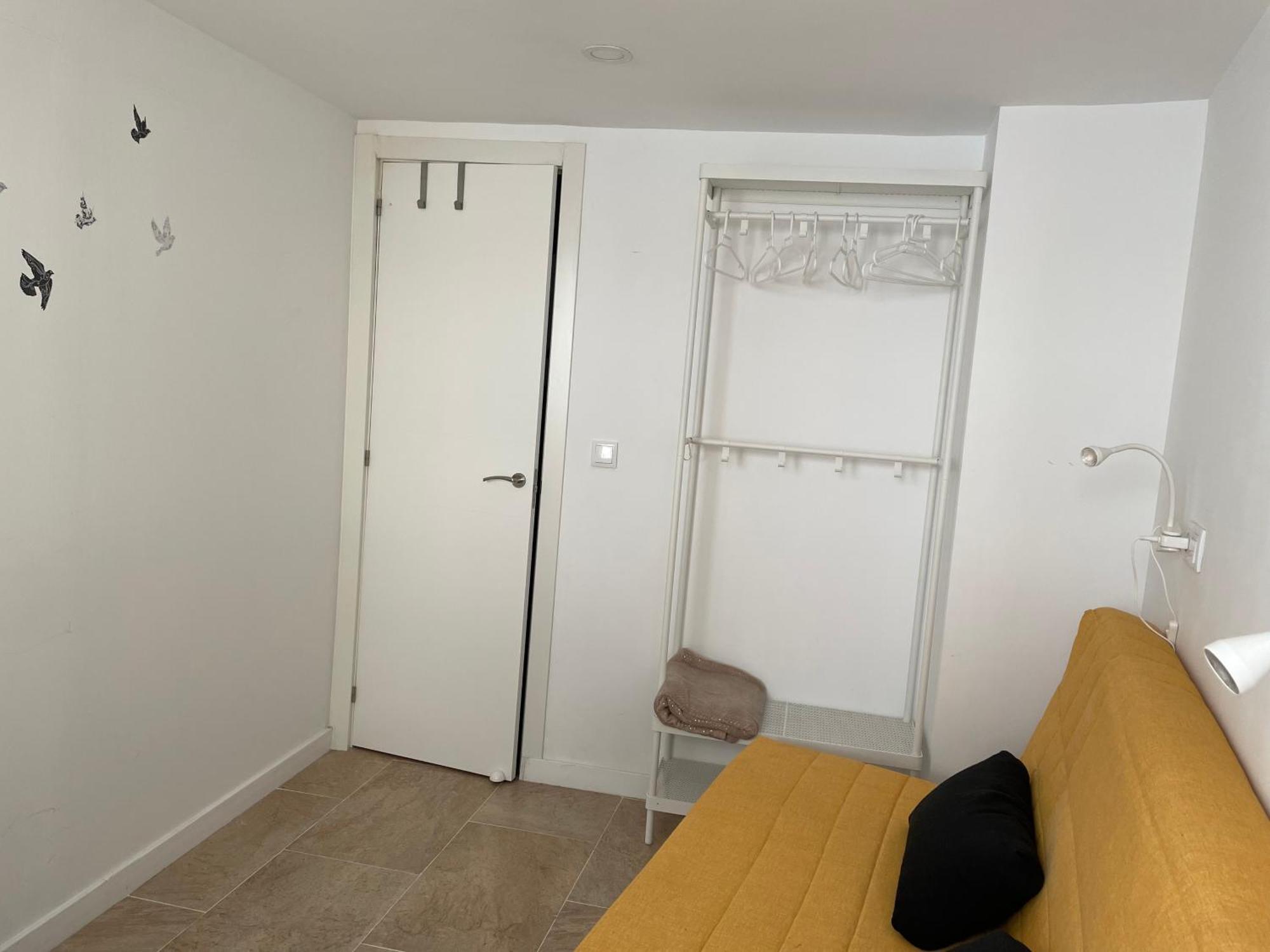 A 50 M De La Apartment